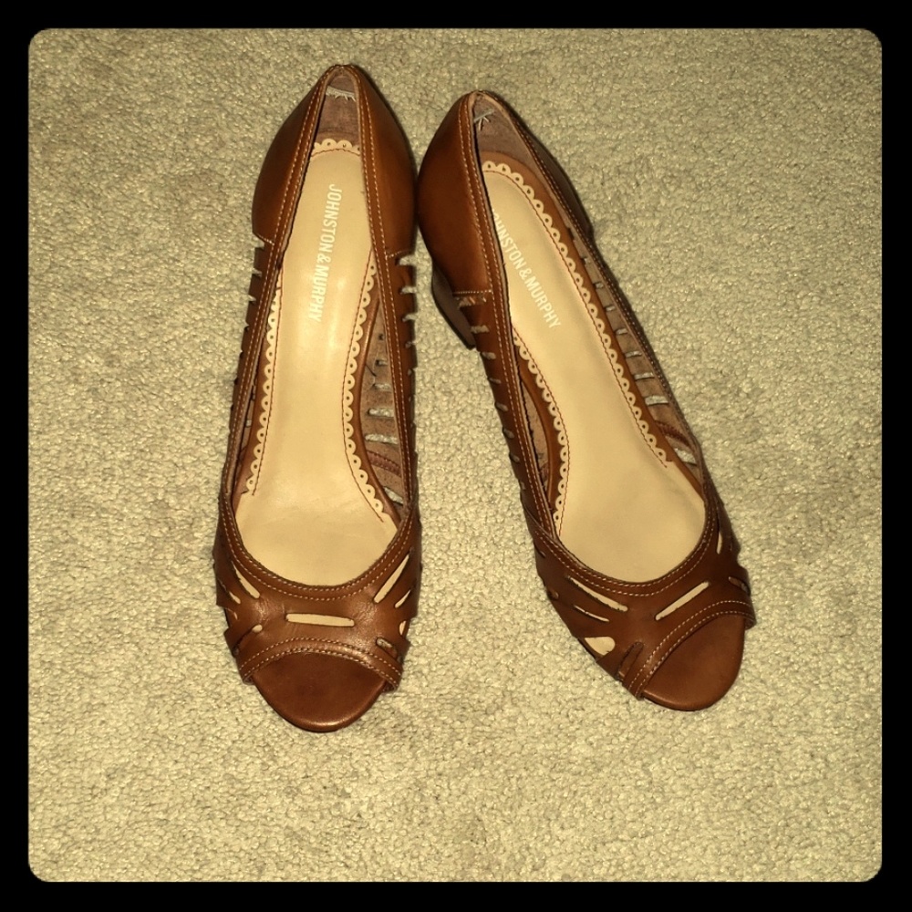 Johnston Murphy Tan Leather Heel 9M